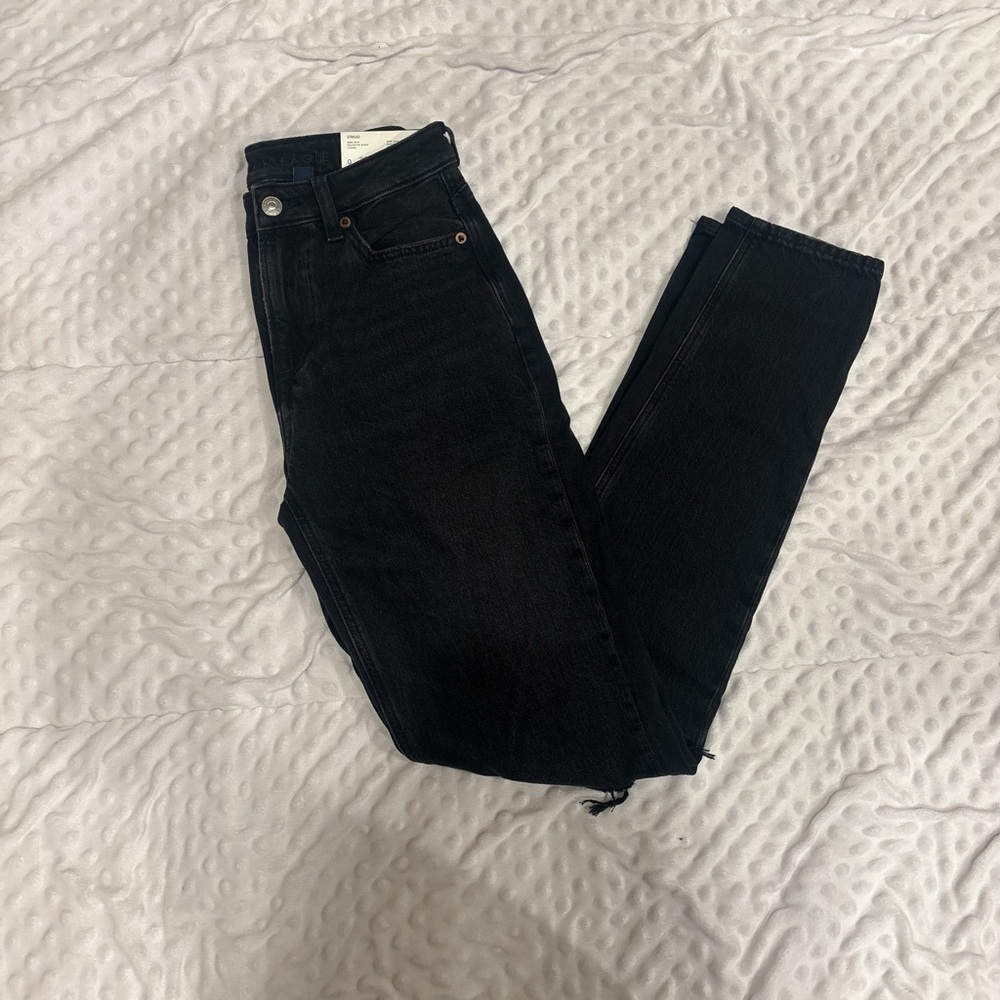 american eagle mom jeans